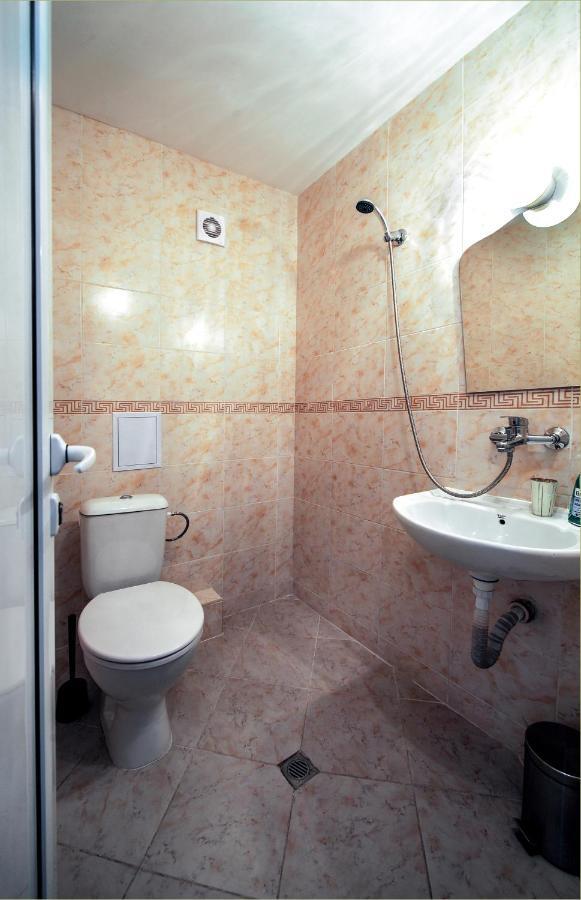 Best Rest Guest Rooms Plovdiv Exteriör bild