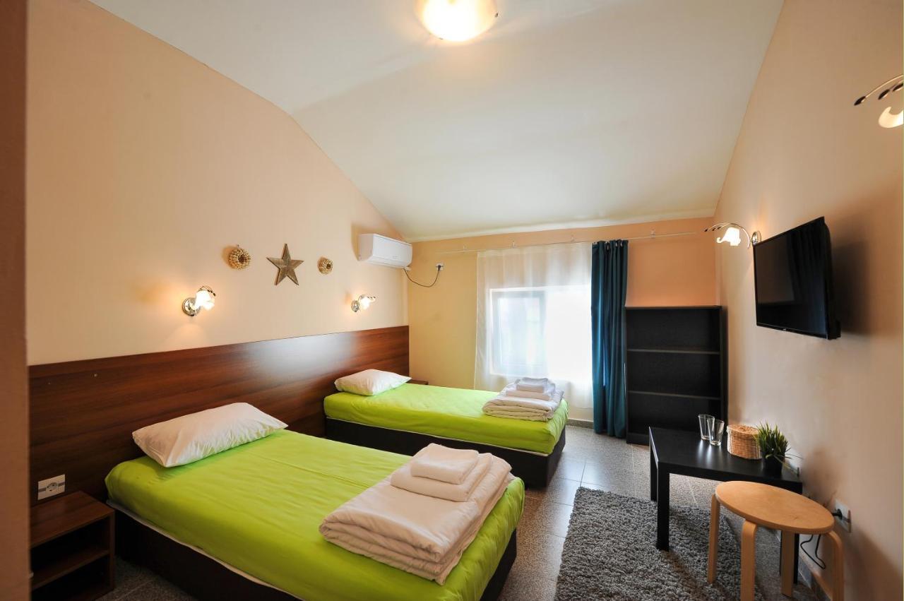 Best Rest Guest Rooms Plovdiv Exteriör bild
