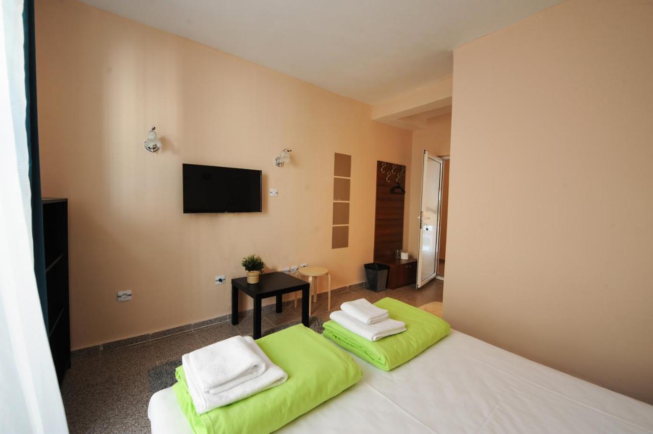 Best Rest Guest Rooms Plovdiv Exteriör bild